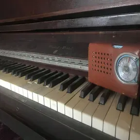 Jinetes en la tormenta Radio