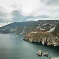 Francis Mac Fhionnghaile duine de bhunaitheoirí sliabhliagpeninsula.ie