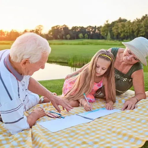 Vecvecāku saruna par mūsdienu bērnu audzināšanas izaicinājumiem