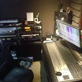 EYP RADIO