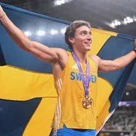 More money to defence in Autumn budget, Kristersson and Orban spat on social media, Mondo wins gold again
