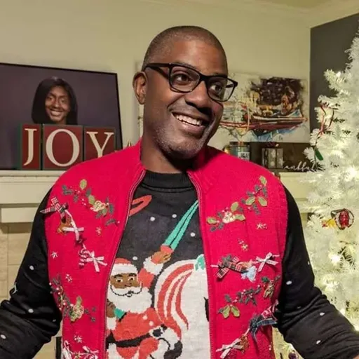 #70 | From Stock Broker to Film Chef to Marketing Ninja: One Entrepreneur's Unconventional Path - Calvin Rouse