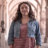 Literatura - 30 - Selección de poemas de Lucía Rivadeneyra. En voz de Alondra Ávalos