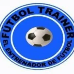 Fútbol Trainer. El entrenador de fútbol.