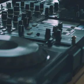 Roc Séculaire Archive