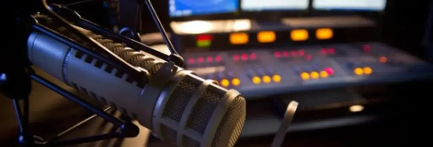 MERIDA MIX 99 7 FM