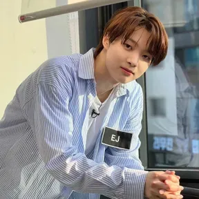 EJ-Kun.