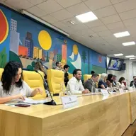 30.04.2026 = PROJETOS SOBRE EDUCAÇÃO E SAÚDE AVANÇARAM NA CCJ