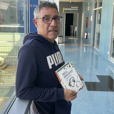 Chiki Fabregat, Ana Alcolea y Daniel Nesquens; ¿Qué leen los jóvenes?