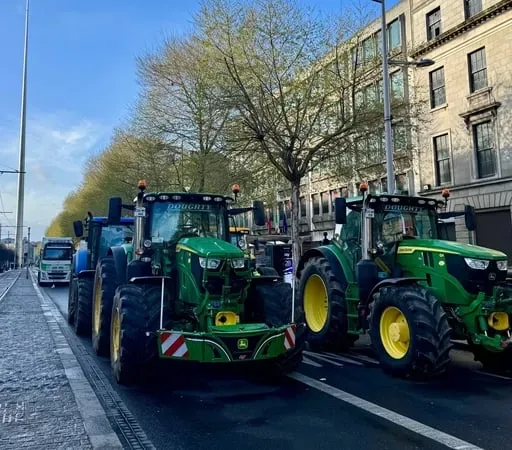 Tús Áite: Agóidí Breosla