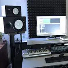 Radio Studio Top