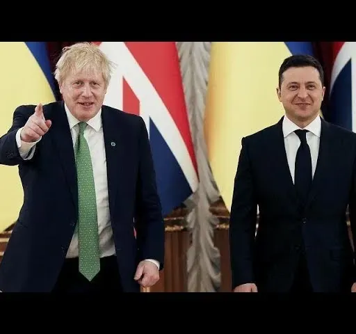 Boris Johnson alerta para ofensiva da Rússia e garante estar ao lado da Ucrânia
