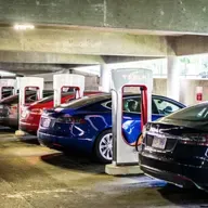Carregamento de carros elétricos: o que você precisa saber sobre!