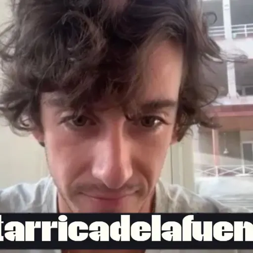 Guitarricadelafuente comparte detalles detras de su nuevo disco en SignosFM