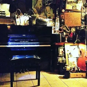 Bohemia Bar And Show