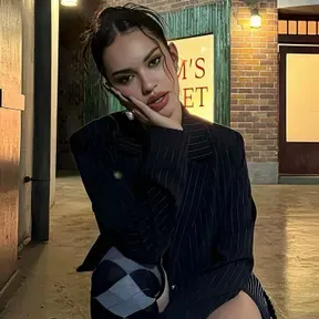 Danieya.