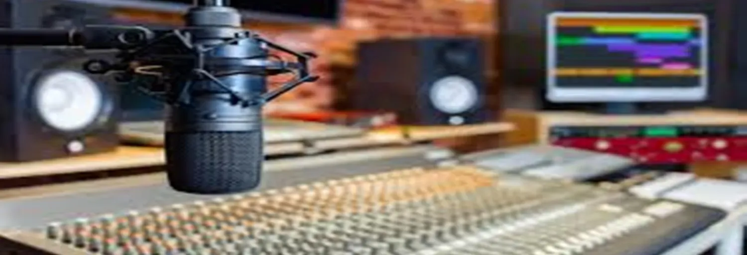 Pendulum Radio