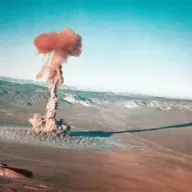 США відновлюють ядерні випробування (30 жовтня)