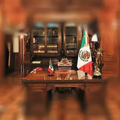 Ep4 MPP Mama Pica el Pollo, Maru quiere la Silla Embrujada