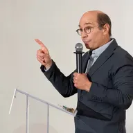 ЕКСКЛУЗИВНО С ПРОФ. ДЖИЛ ТРОЙ: "Израел няма да спре войната, докато не освободи заложниците."