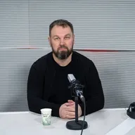 Krustpunktā Brīvais mikrofons ar Latvijas Reto slimību alianses vadītāju Juri Beikmani