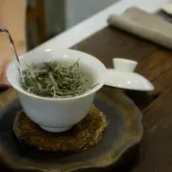 Выпуск #64: зелёные и белые чаи из Юньнани, Цуй Мин, любимый шу пуэр