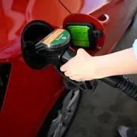 Wegen dem Iran-Krieg - Bundes-Regierung will etwas gegen hohe Benzin-Preise machen