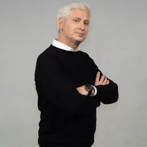 Dame Cinco: Juan Di Natale