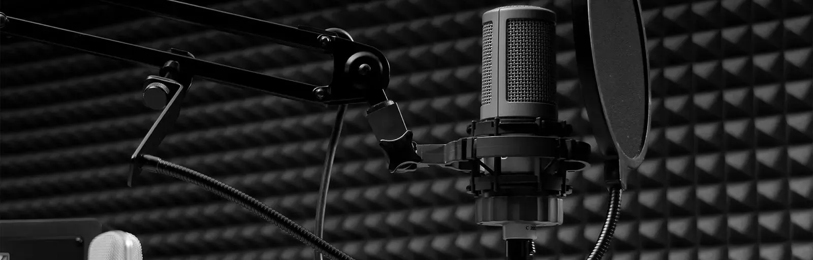 (KQBE) 318 LIVE FM (THE BUZZ)