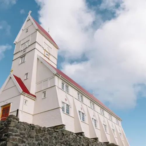 Guðstænasta í Tvøroyrar kirkju