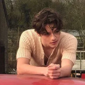 hugothelowell