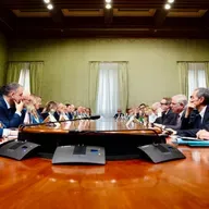 Il Governo evita il fermo dell'autotrasporto con una tregua da 300 milioni, ma i nodi strutturali del settore restano aperti