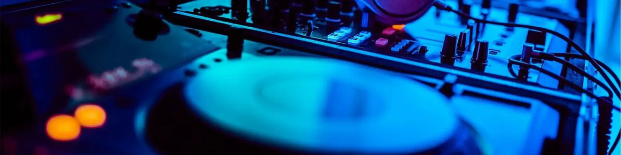 La Poderosa Radio Online Crossover