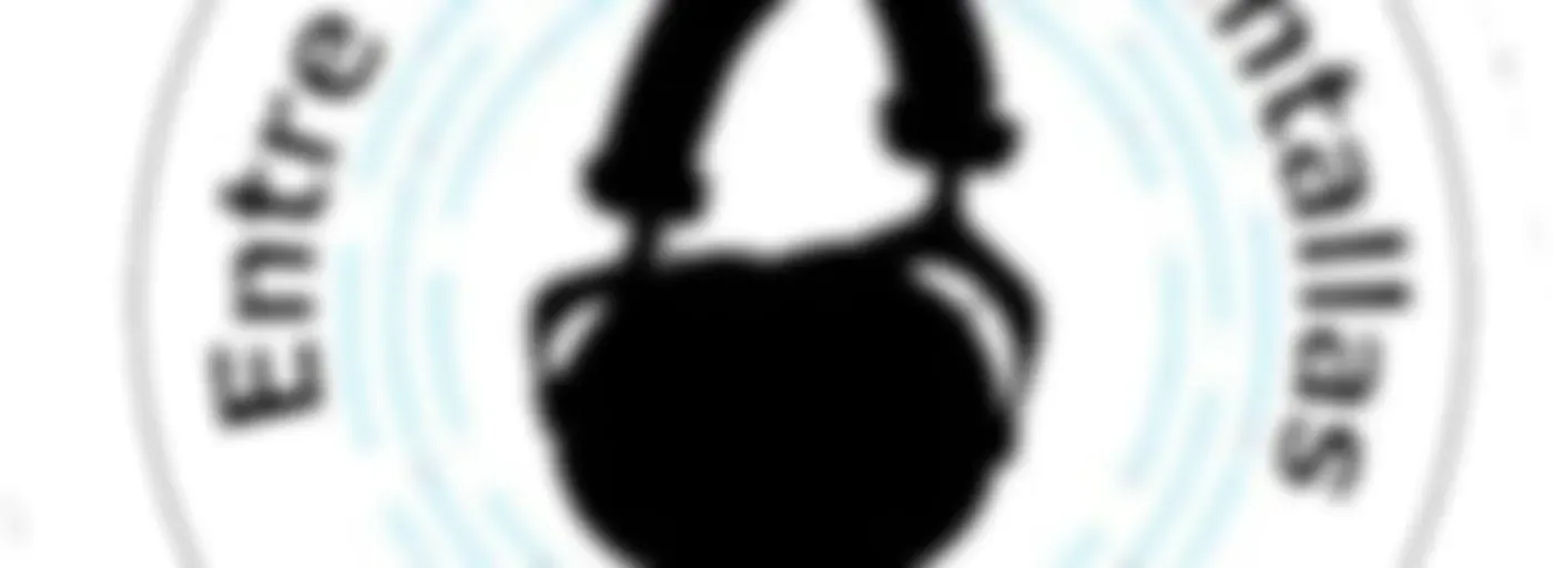 Entre Lápices y Pantallas