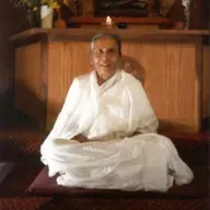 The Hidden Lamp: Dipa Ma and the Thief