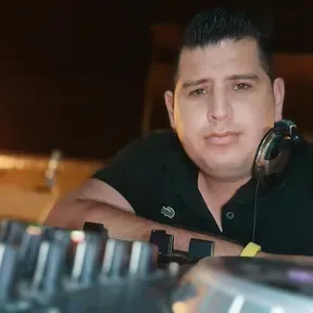 Radio La Buena