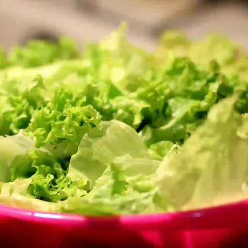 Ensalada y cosas raras