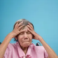 #1840 - Có nên kiện đòi tài sản kẻ bạc tình?