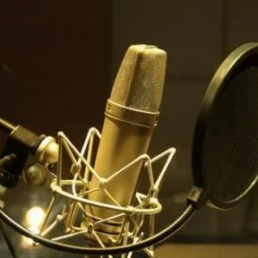 RADIOiNTERVISION;FM