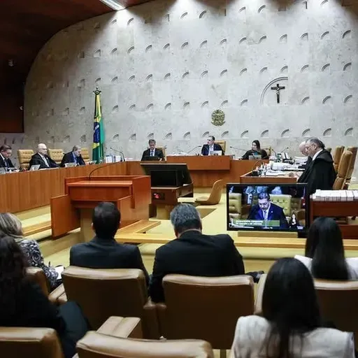 STF adia análise de decisão que suspendeu penduricalhos acima do teto do funcionalismo público