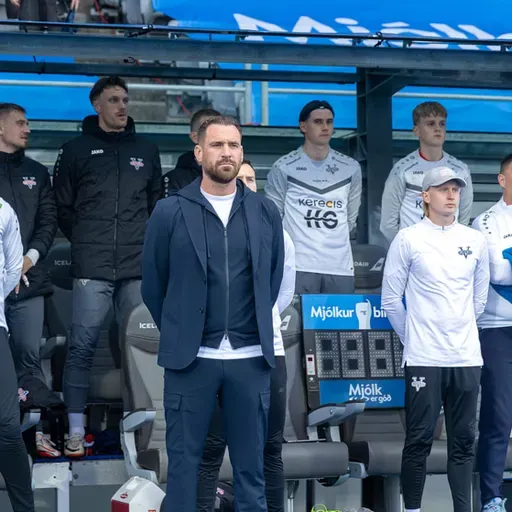 Útvarpsþátturinn - Davíð Smári, kapallinn og ensk verðlaun