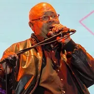 Nace el cantante Pablo Milanés (1943)