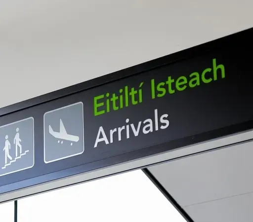 Michéal Mac Giolla Easbuig, Ceannasaí Oifig Réigiúnach an Údaráis anseo i nDún na nGall agus ball de Bhord Aerfort Dhún na nGall.