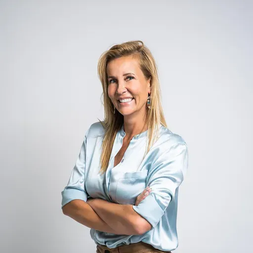 Cracked Skull, Open Soul: How a Near-Death Experience Awakened Her True Power with Liane Lambert