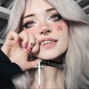 zoe-bitch