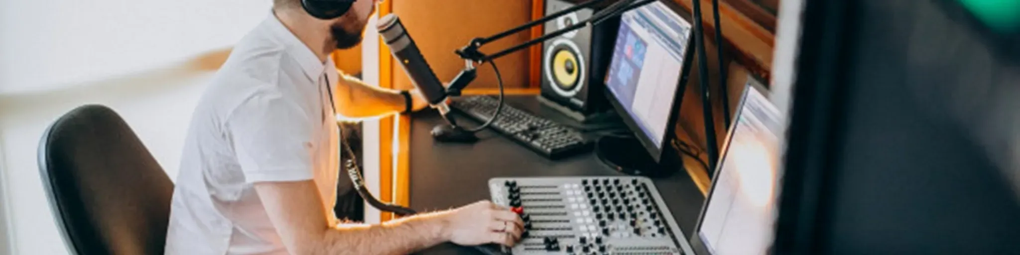 WEB RADIO LUZ DO MUNDO