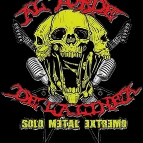 Al Borde De La Línea Radio