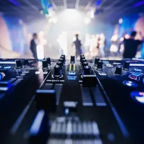 mega urbana