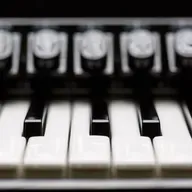 La Agenda Parente: Guadalajara Piano Meet Ups, visitas teatralizadas en Gandía y bordado de fotografías