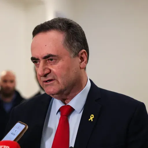 Ministro da Defesa de Israel ameaça: "Teerã vai queimar"